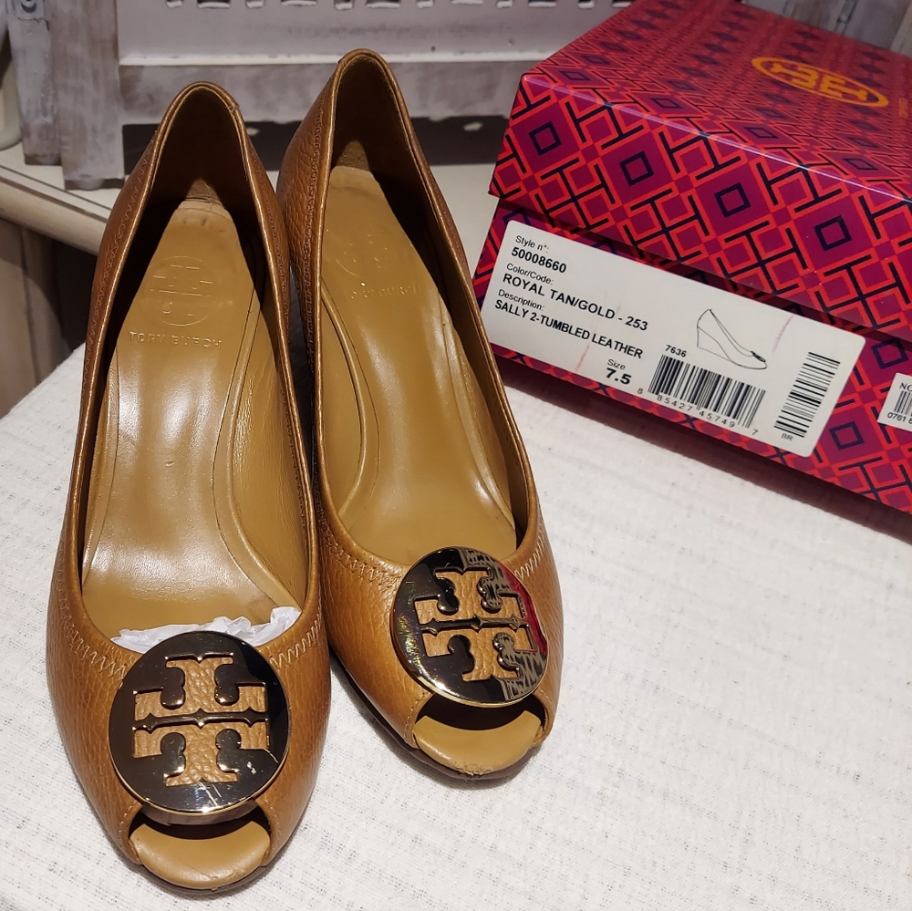 Tory Burch classic tan wedge women's shoes
